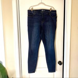 Old Navy Rockstar Super Skinny Jeans